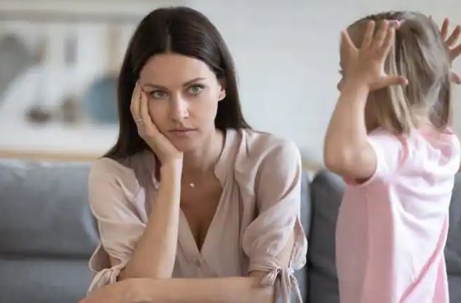 9 تکنیک کاربردی برای پرستاری از کودک بیش فعال 12 پرستار همراه الف